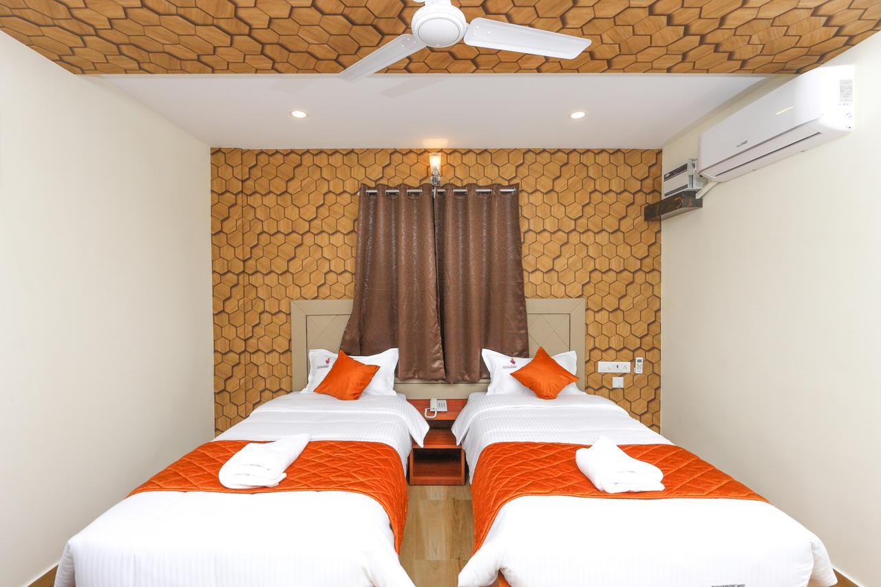 Royal Grand Bed and Breakfast Tambaram Buitenkant foto