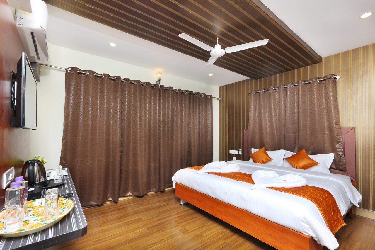 Royal Grand Bed and Breakfast Tambaram Buitenkant foto